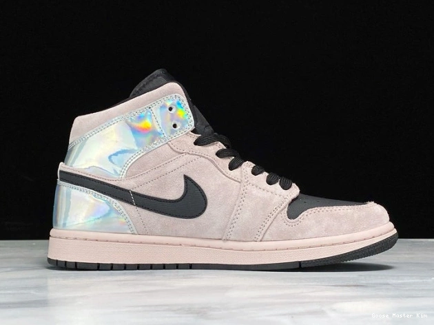 Powder Dirty Air Mid Jordan 1 Iridescent BQ6472-602 (W) 0801